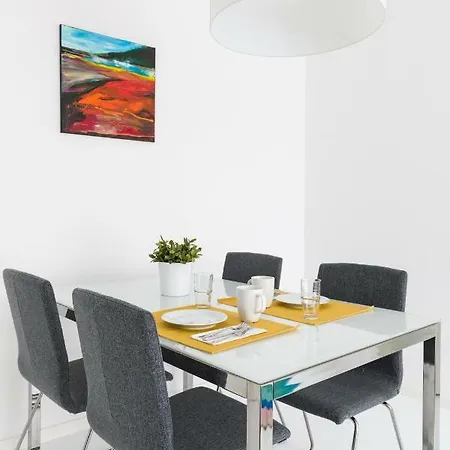 Baron Apartment *